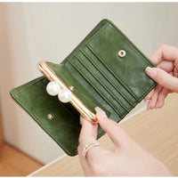 Women's Tri-Fold Wallet with Pearly Kiss-Lock CoinPurse, Multi-Card Holder, Cash Compartment,Large.capacity PU wallet