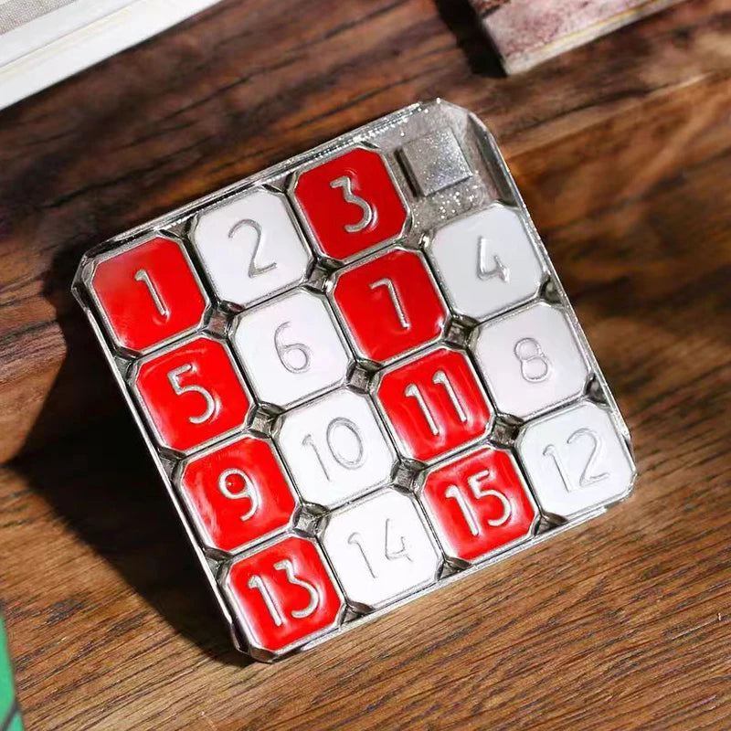 Fifteen Number Puzzle Slide Game Metal Brain Teaser Toys Adults Children Huarong Road IQ Test Educación Montessori